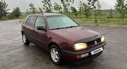 Volkswagen Golf 1994 года за 2 100 000 тг. в Алматы