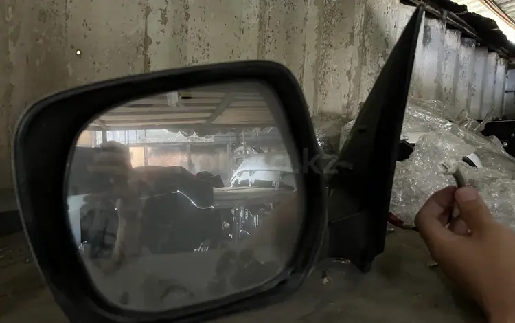 Зеркало на Ланд крузер 200 за 41 580 тг. в Атырау