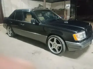 Mercedes-Benz E 280
