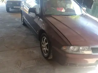 Mitsubishi Diamante, 1995