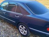 Mercedes-Benz E 230 1998 годаfor3 300 000 тг. в Тараз – фото 2