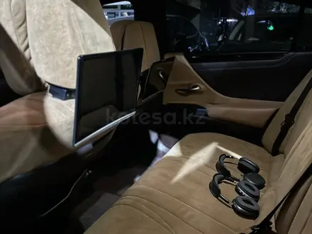Lexus ES 300h 2020 года за 23 800 000 тг. в Алматы – фото 3