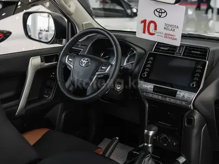 Toyota Land Cruiser Prado 2023 года за 35 000 000 тг. в Астана – фото 8