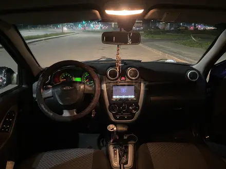 ВАЗ (Lada) Granta 2190 2014 года за 2 400 000 тг. в Астана – фото 2