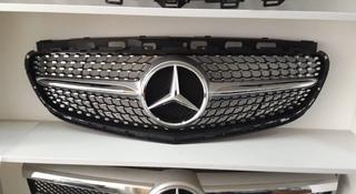 Решетка радиатора Mercedes w212 W 212 Diamond за 100 000 тг. в Алматы