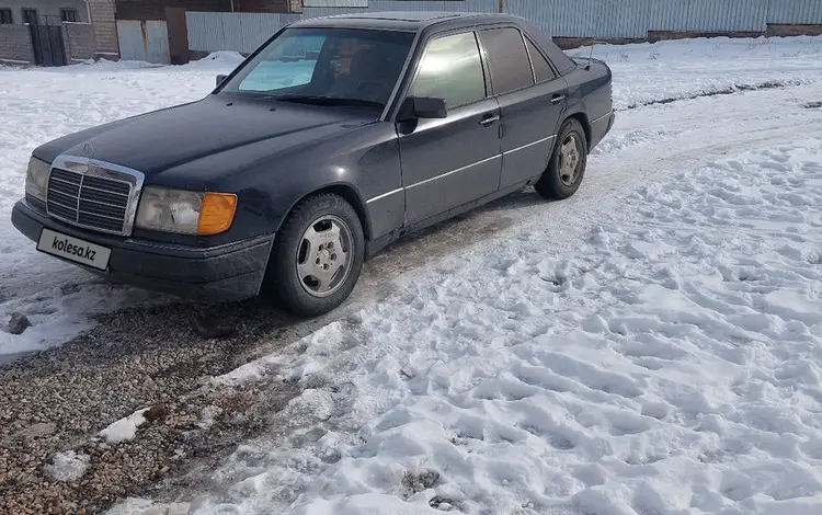 Mercedes-Benz E 200 1993 годаfor1 500 000 тг. в Сарыагаш