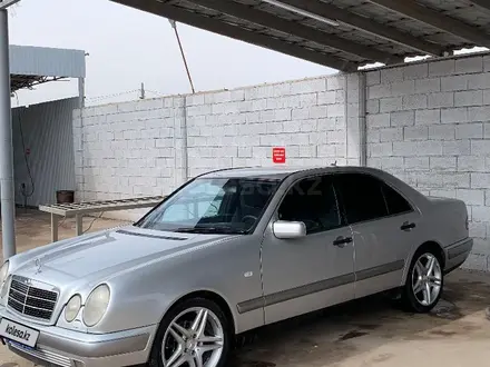 Mercedes-Benz E 320 1998 года за 3 700 000 тг. в Алматы – фото 10