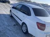 ВАЗ (Lada) Granta 2190 2015 года за 2 500 000 тг. в Актобе – фото 4