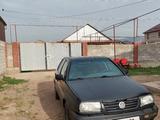 Volkswagen Vento 1995 года за 850 000 тг. в Алматы – фото 2