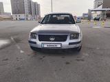 Volkswagen Passat 2002 годаfor2 700 000 тг. в Караганда