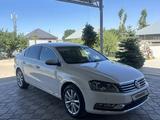 Volkswagen Passat 2014 года за 5 500 000 тг. в Тараз – фото 3