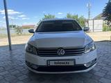 Volkswagen Passat 2014 года за 5 500 000 тг. в Тараз – фото 4