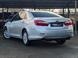 Toyota Camry 2013 года за 8 495 000 тг. в Караганда – фото 4