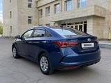 Hyundai Accent 2022 года за 7 580 000 тг. в Астана – фото 3