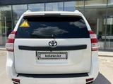 Toyota Land Cruiser Prado 2014 годаүшін17 500 000 тг. в Актобе – фото 2