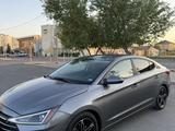 Hyundai Elantra 2019 года за 6 900 000 тг. в Атырау – фото 3