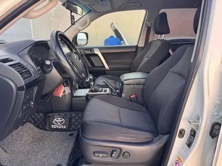 Toyota Land Cruiser Prado 2019 года за 19 990 000 тг. в Актау – фото 12