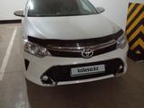 Toyota Camry 2016 года за 11 000 000 тг. в Семей