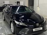 Toyota Camry 2018 годаfor13 800 000 тг. в Астана