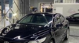 Toyota Camry 2018 годаүшін13 800 000 тг. в Астана – фото 2