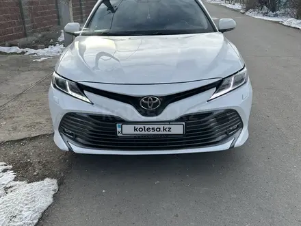 Toyota Camry 2018 года за 11 500 000 тг. в Астана – фото 6
