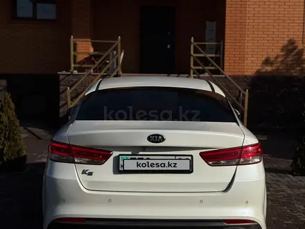 Kia K5 2015 года за 8 800 000 тг. в Алматы – фото 16