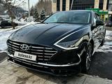 Hyundai Sonata 2022 года за 12 800 000 тг. в Алматы – фото 2