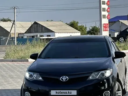 Toyota Camry 2014 года за 6 100 000 тг. в Атырау – фото 5