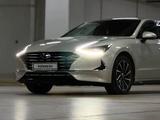 Hyundai Sonata 2023 года за 13 000 000 тг. в Актобе – фото 2