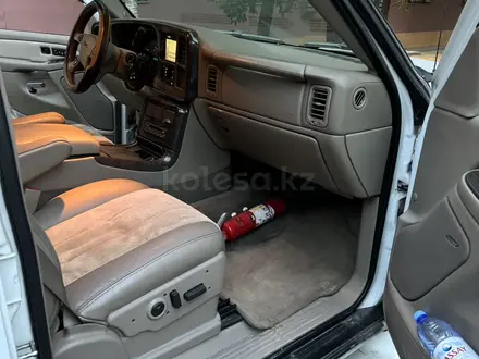 GMC Yukon 2006 года за 8 000 000 тг. в Алматы – фото 5