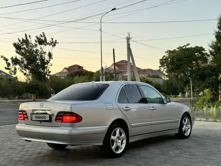 Mercedes-Benz E 320 2000 года за 5 500 000 тг. в Шымкент – фото 10