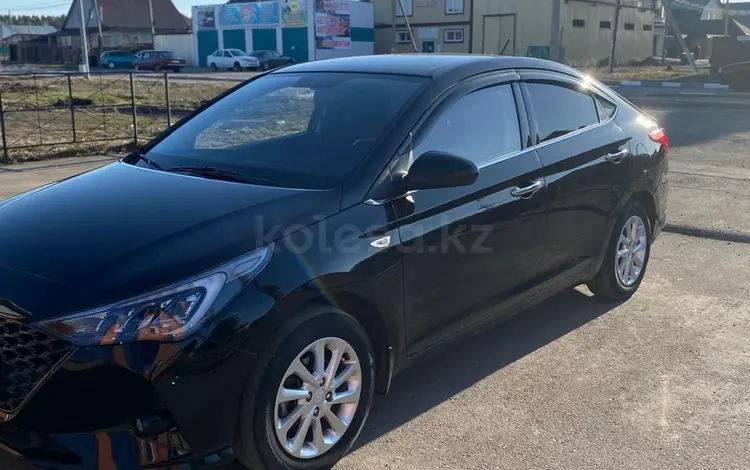 Hyundai Accent 2022 года за 8 800 000 тг. в Петропавловск