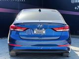 Hyundai Elantra 2018 года за 7 850 000 тг. в Актобе – фото 4