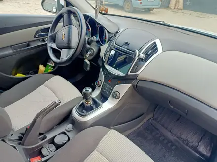 Chevrolet Cruze 2014 года за 4 650 000 тг. в Актобе – фото 5