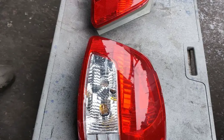 Задний фонарь toyota yaris за 35 000 тг. в Алматы