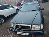 Mercedes-Benz E 200 1994 годаfor2 500 000 тг. в Экибастуз – фото 2