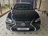 Lexus ES 250 2022 года за 23 000 000 тг. в Шымкент – фото 4