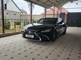 Lexus ES 250 2022 года за 23 000 000 тг. в Шымкент – фото 3