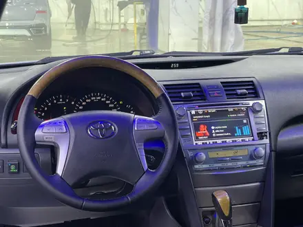 Toyota Camry 2006 года за 7 100 000 тг. в Шымкент – фото 9
