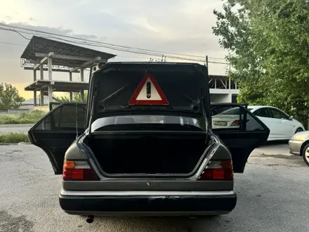 Mercedes-Benz E 230 1989 года за 1 600 000 тг. в Шымкент – фото 24