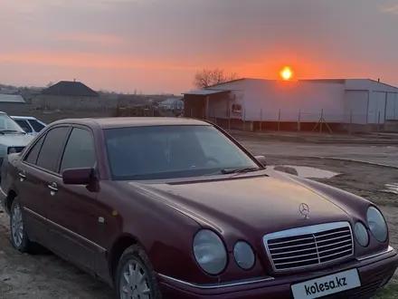 Mercedes-Benz E 280 1996 года за 2 350 000 тг. в Шымкент – фото 20