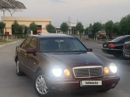 Mercedes-Benz E 280 1996 года за 2 350 000 тг. в Шымкент – фото 22