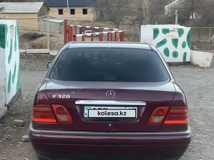 Mercedes-Benz E 280 1996 года за 2 350 000 тг. в Шымкент – фото 4