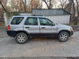 Ford Escape 2001 годаүшін2 900 000 тг. в Алматы