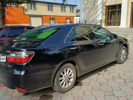 Toyota Camry 2017 года за 10 100 000 тг. в Усть-Каменогорск – фото 4