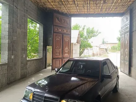 Mercedes-Benz E 200 1993 года за 1 690 000 тг. в Шымкент