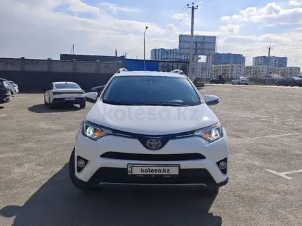 Toyota RAV4 2017 года за 12 500 000 тг. в Алматы – фото 3