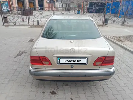 Mercedes-Benz E 280 1997 годаүшін3 550 000 тг. в Кызылорда – фото 19