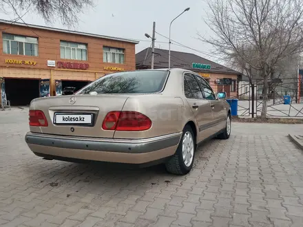 Mercedes-Benz E 280 1997 годаүшін3 550 000 тг. в Кызылорда – фото 20