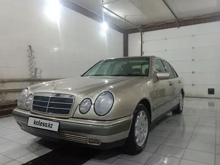 Mercedes-Benz E 280 1997 годаүшін3 550 000 тг. в Кызылорда – фото 4